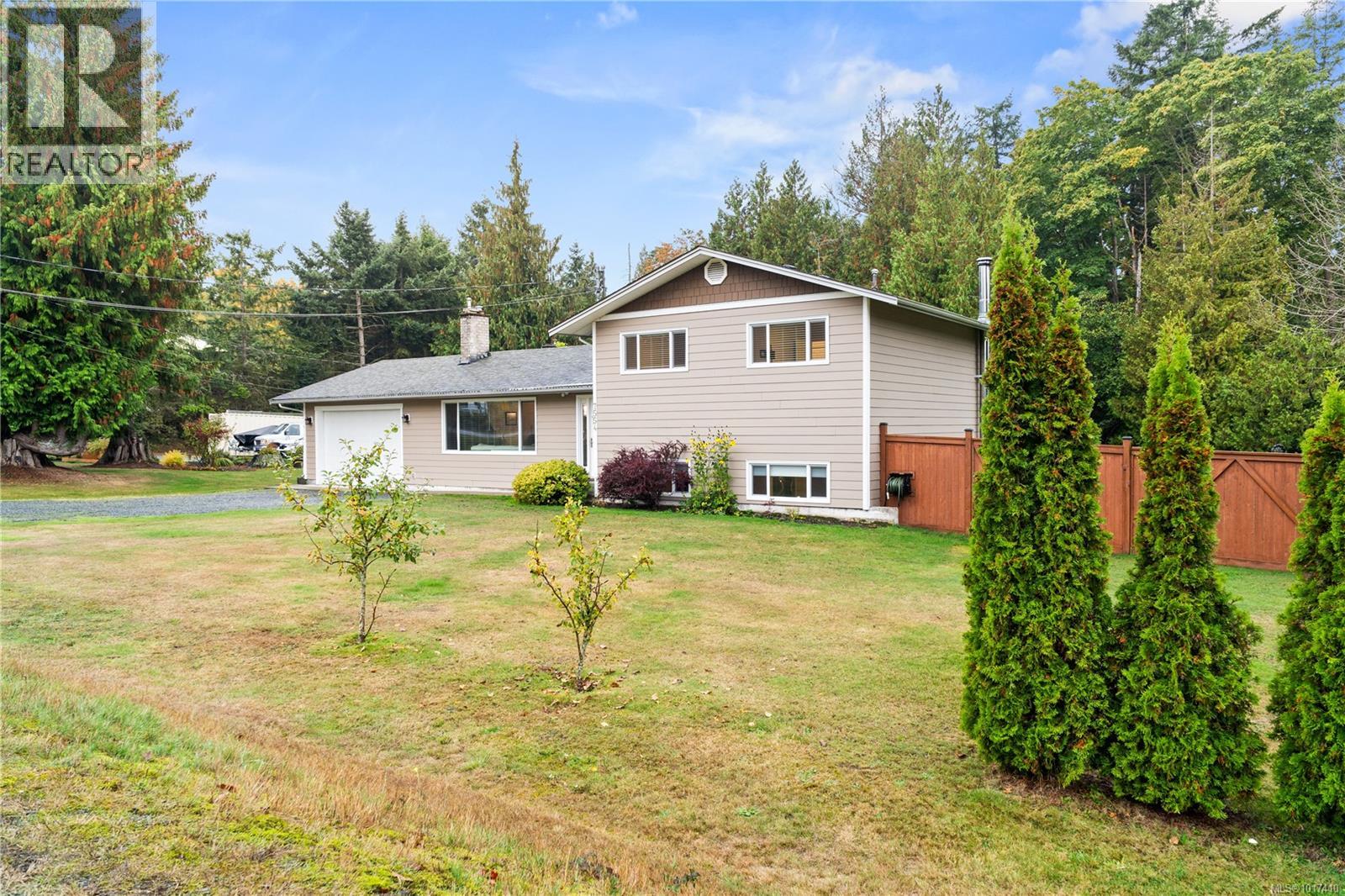 7554 Superior Rd, Lantzville, British Columbia  V0R 2H0 - Photo 3 - 1017410