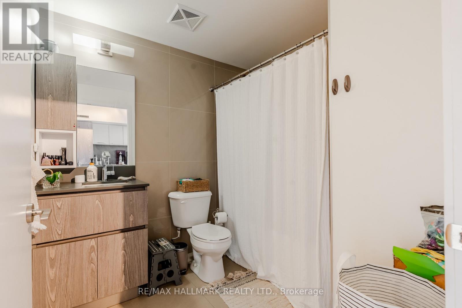 329 - 30 Baseball Place, Toronto, Ontario  M4M 0E8 - Photo 13 - E12461700