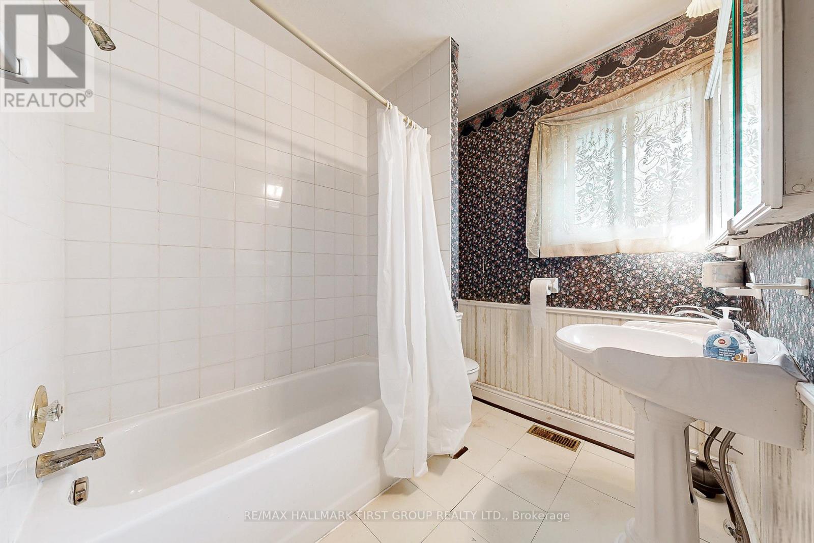 14 Heatherwood Road, Ajax, Ontario  L1S 2K7 - Photo 21 - E12461710