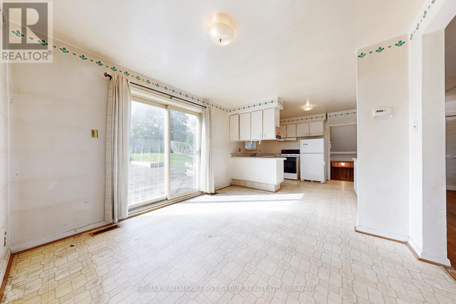 14 Heatherwood Road, Ajax, Ontario  L1S 2K7 - Photo 8 - E12461710