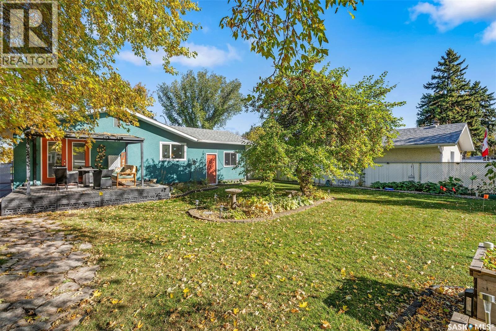 903 Branion Drive, Prince Albert, Saskatchewan  S6V 2S6 - Photo 29 - SK020780