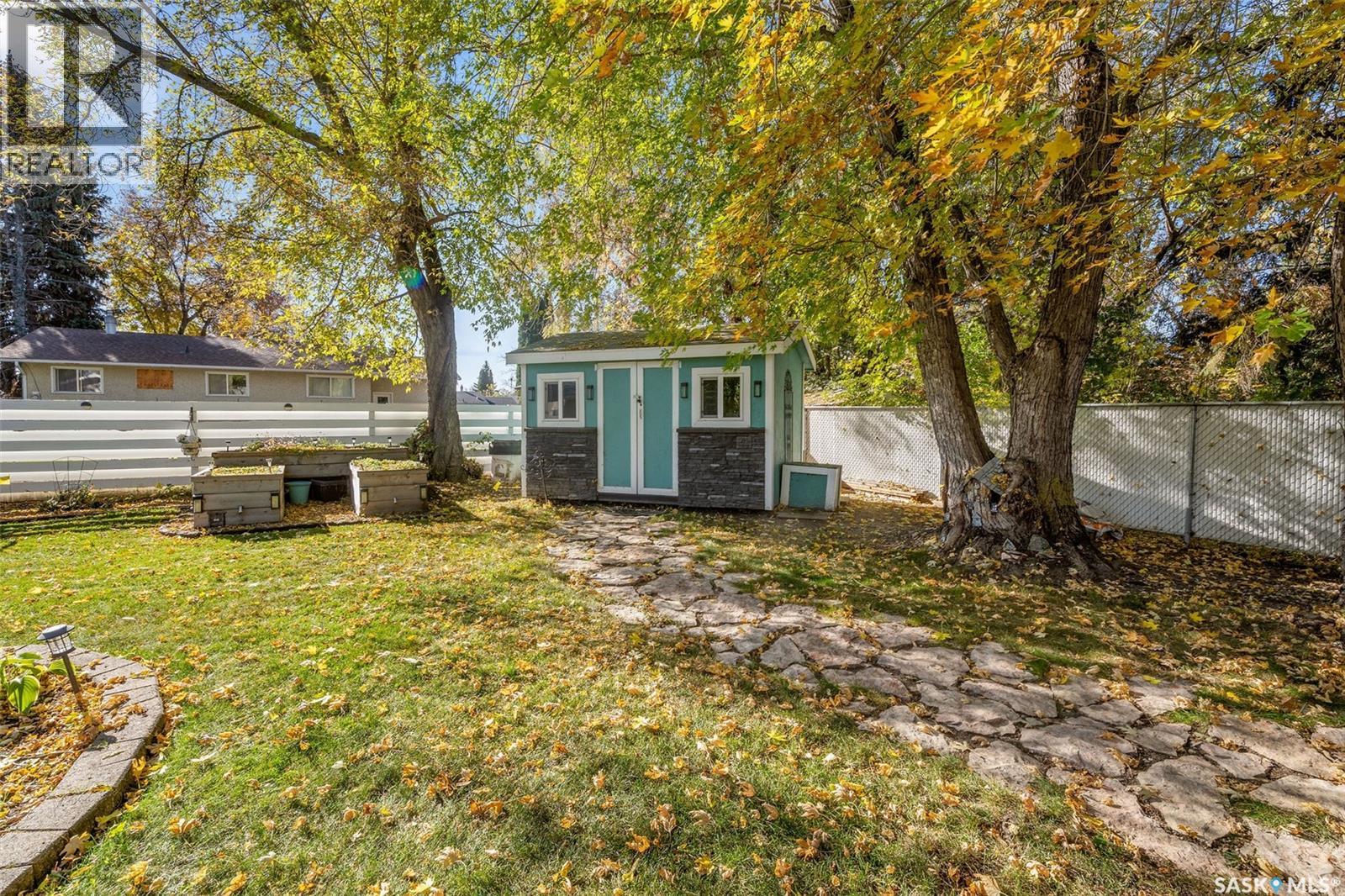 903 Branion Drive, Prince Albert, Saskatchewan  S6V 2S6 - Photo 34 - SK020780