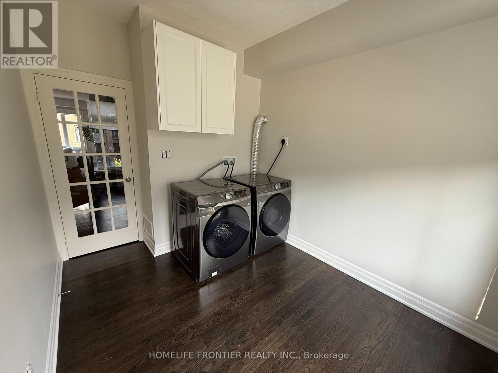 30 Vantage Loop Avenue, Newmarket, Ontario  L3X 0K6 - Photo 44 - N12461683