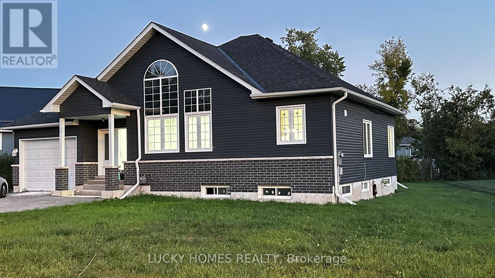 217 Main Street, Brock, Ontario  L0K 1A0 - Photo 3 - N12461692