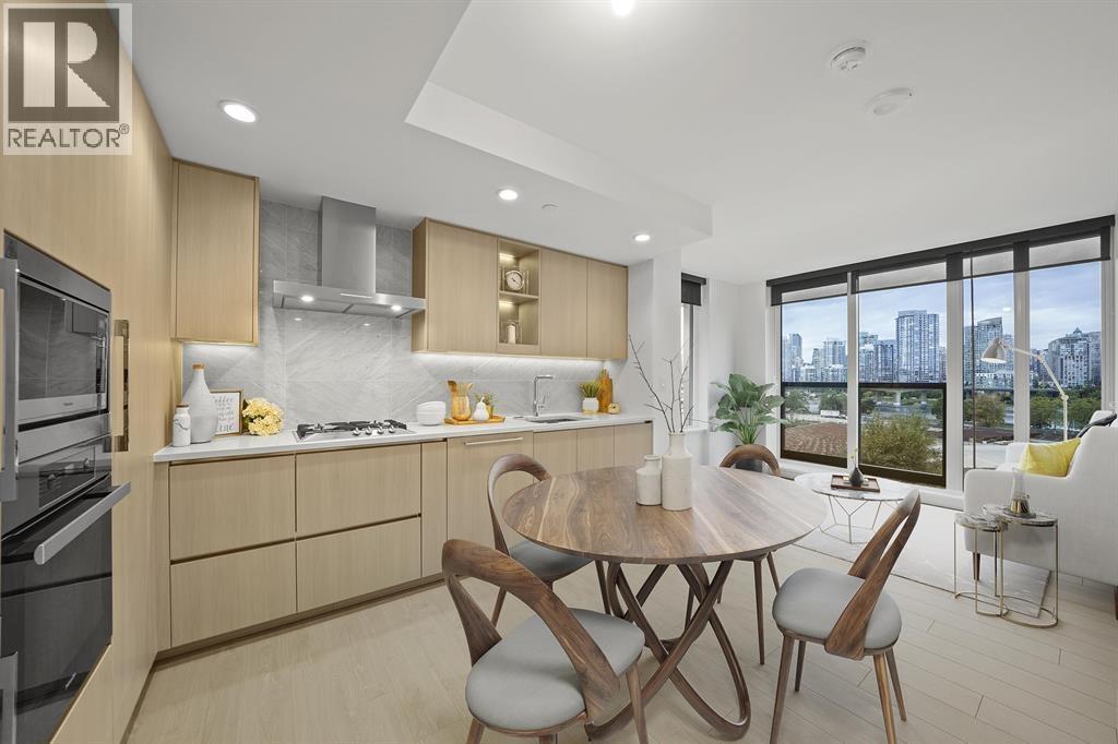1206 1768 COOK STREET, Vancouver, British Columbia