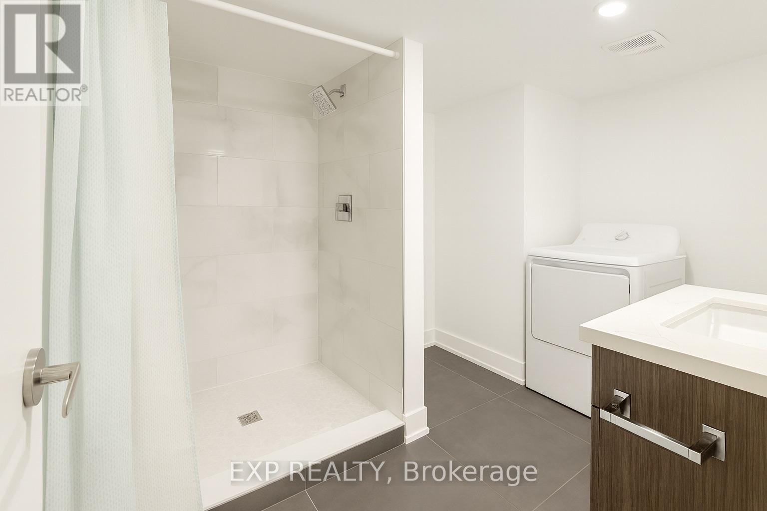 65 Anndale Drive, Toronto, Ontario  M2N 2X2 - Photo 12 - C12460954