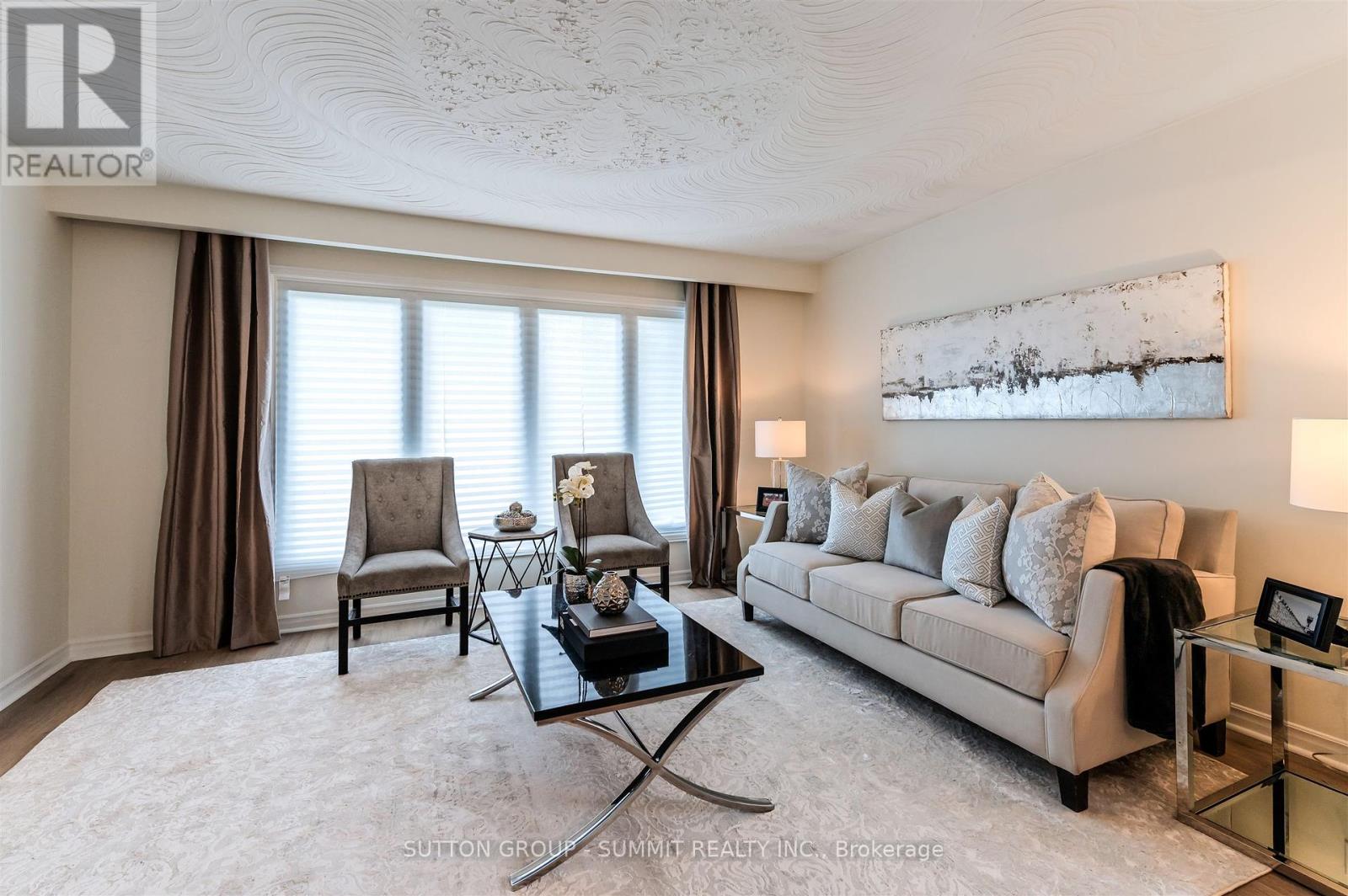 83 Curtis Drive, Brampton, Ontario  L6Y 2J6 - Photo 11 - W12461696