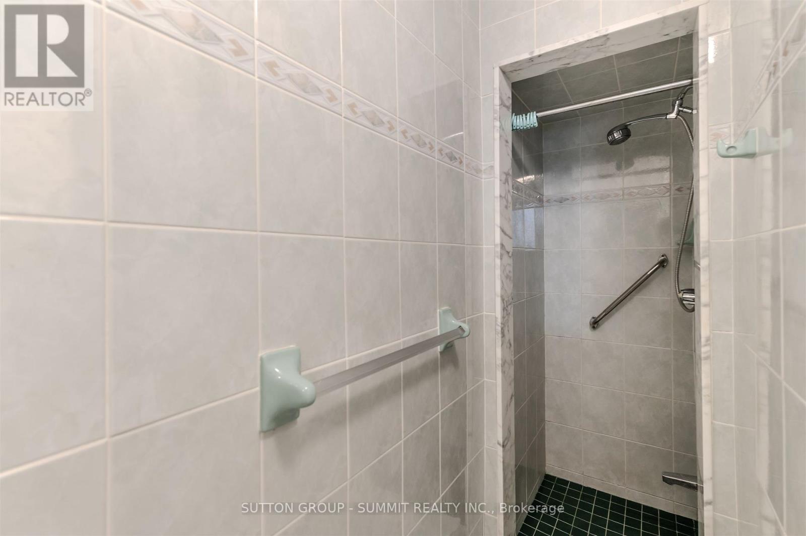 83 Curtis Drive, Brampton, Ontario  L6Y 2J6 - Photo 30 - W12461696