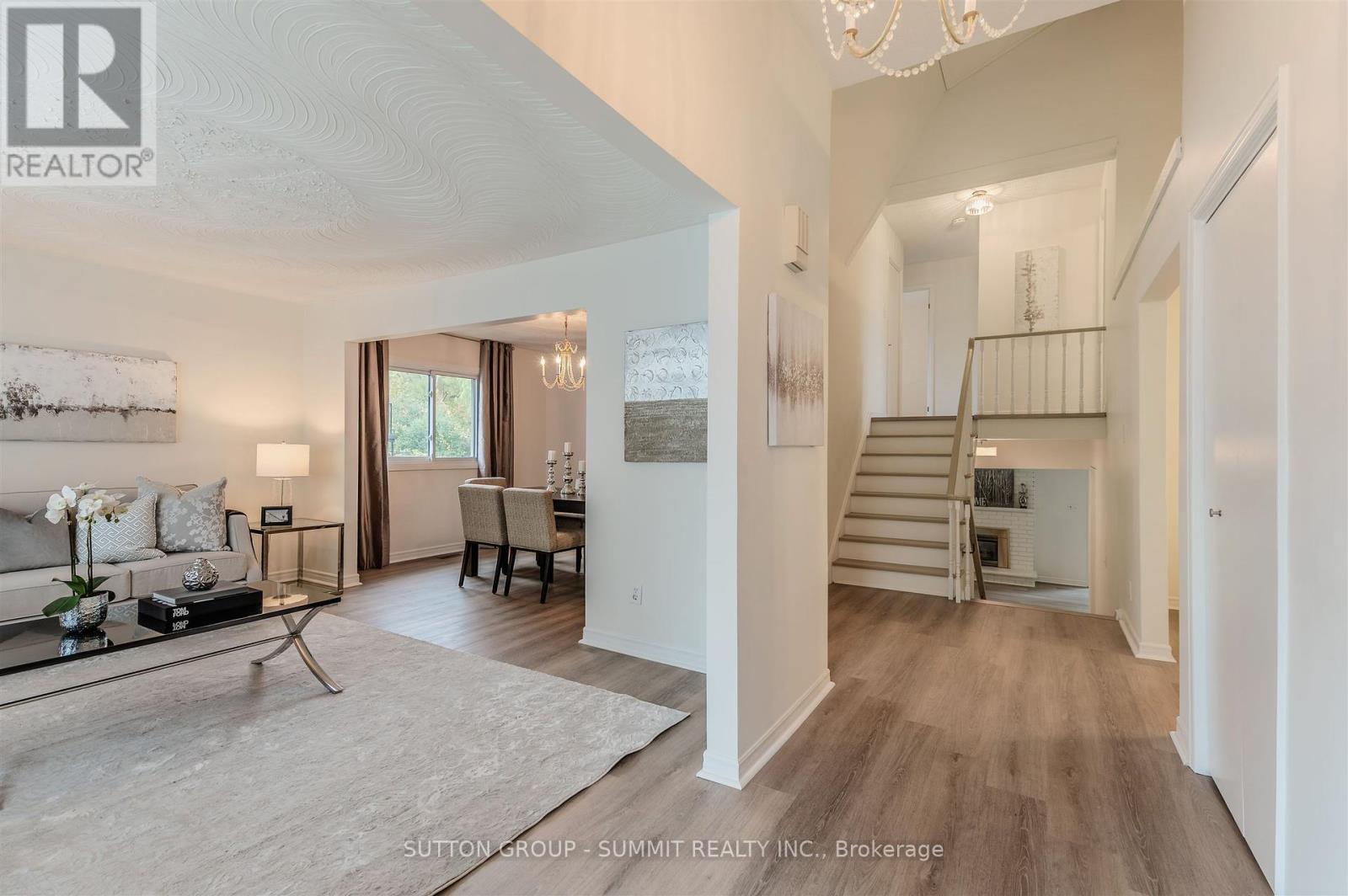 83 Curtis Drive, Brampton, Ontario  L6Y 2J6 - Photo 5 - W12461696