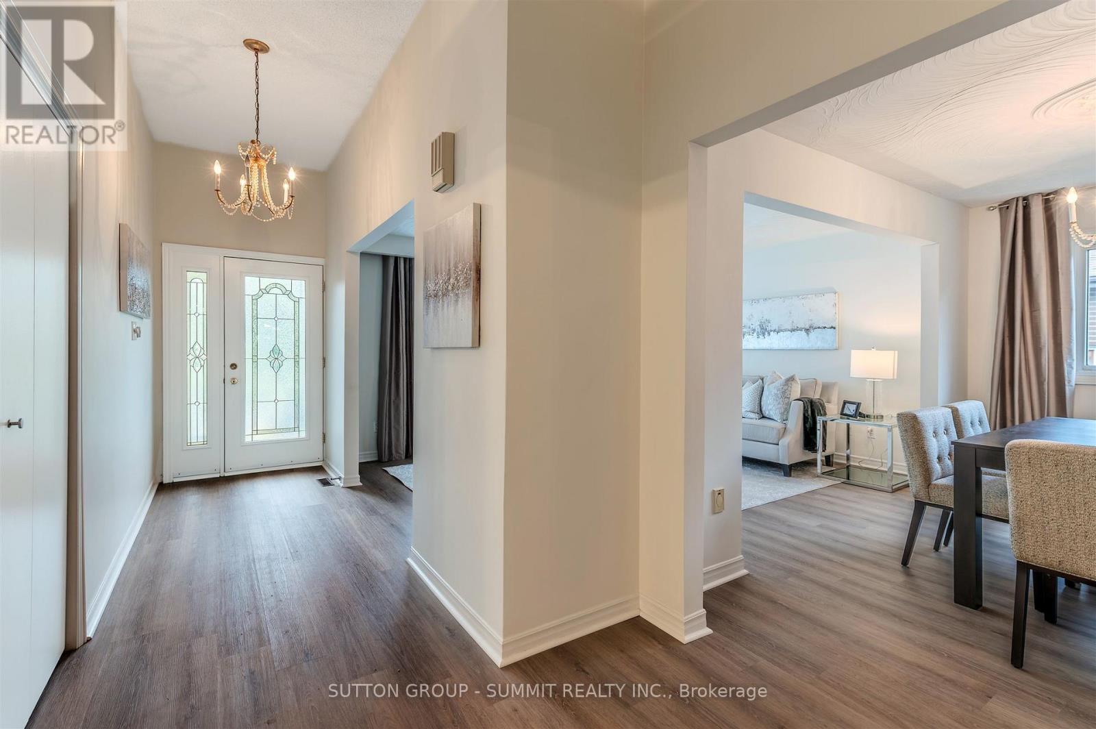 83 Curtis Drive, Brampton, Ontario  L6Y 2J6 - Photo 6 - W12461696