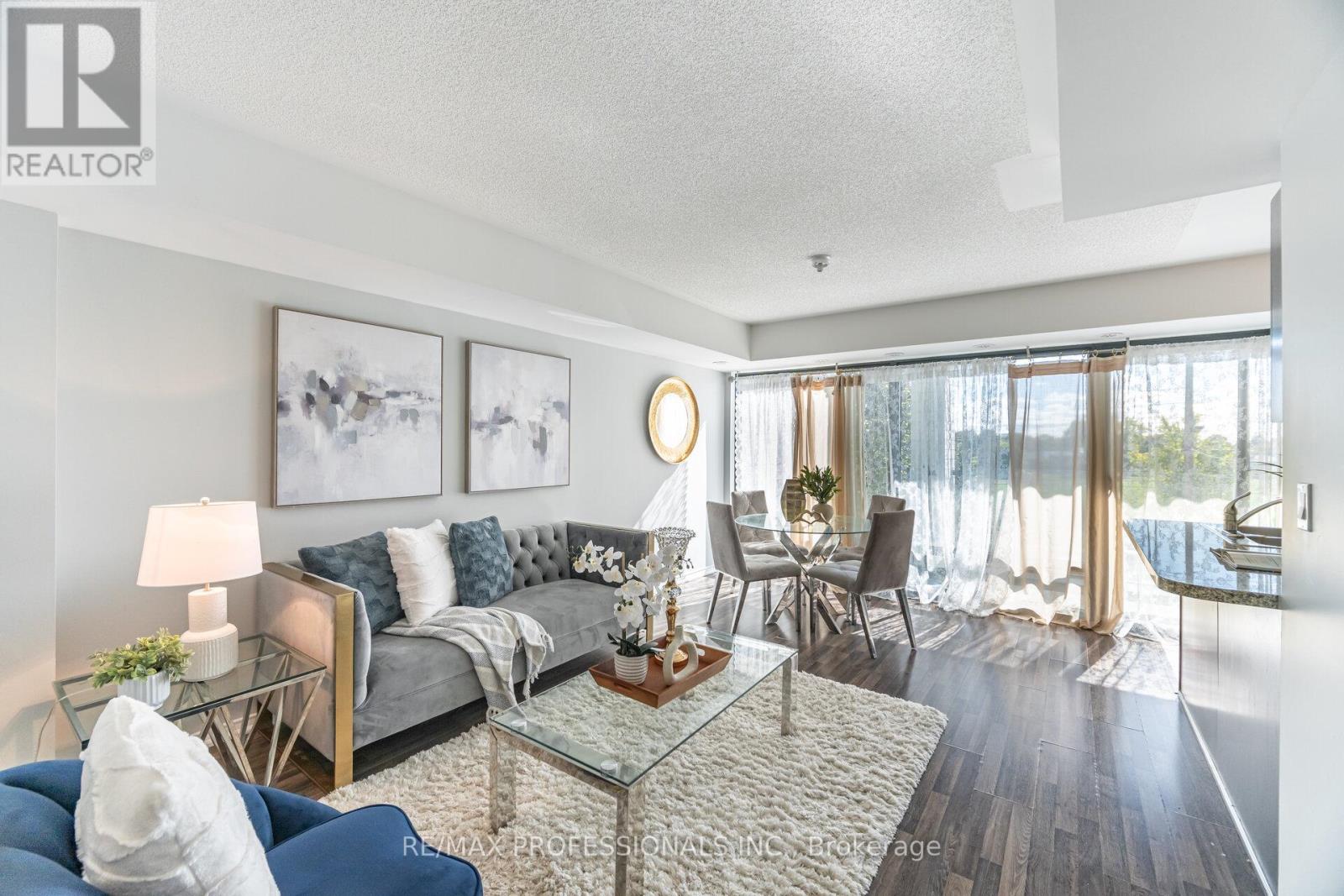 608 - 140 Widdicombe Hill Boulevard, Toronto, Ontario  M9R 0A9 - Photo 7 - W12461702