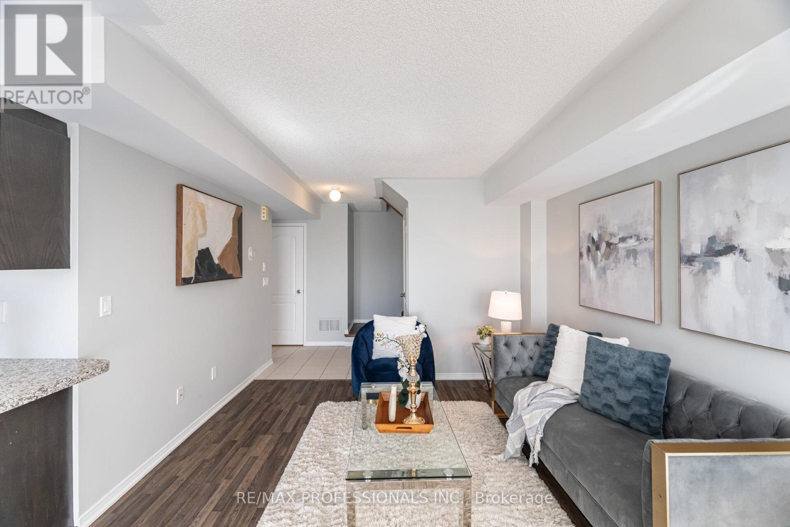 608 - 140 Widdicombe Hill Boulevard, Toronto, Ontario  M9R 0A9 - Photo 8 - W12461702