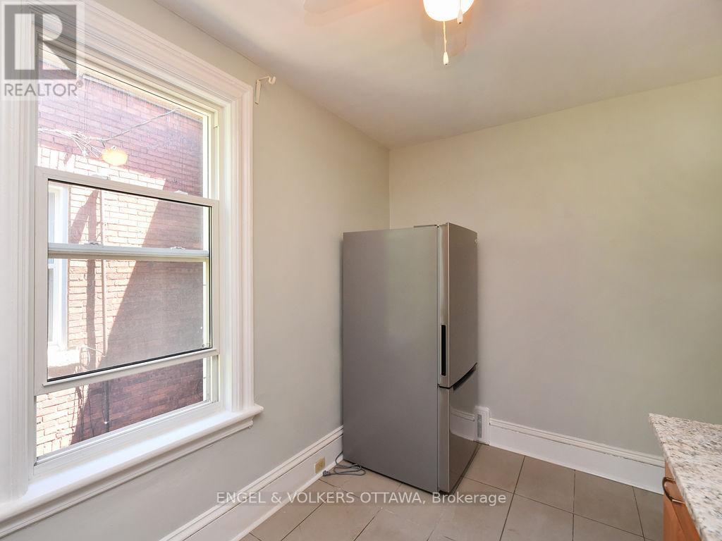 2 - 79 Third Avenue, Ottawa, Ontario  K1S 2J7 - Photo 11 - X12461729