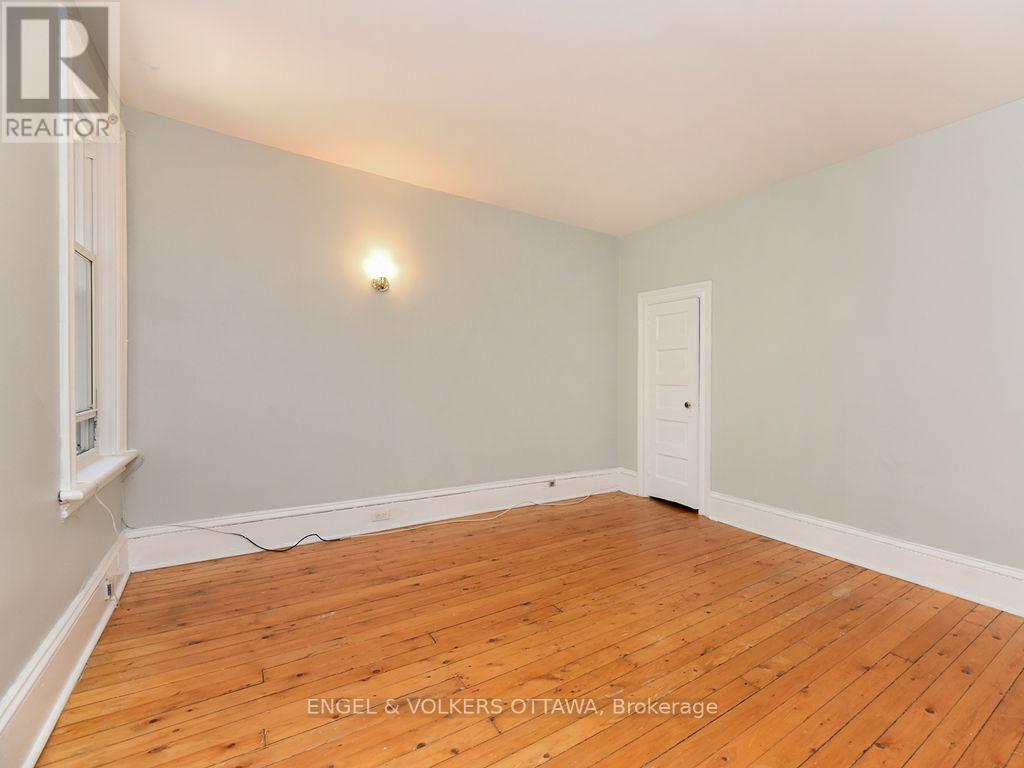 2 - 79 Third Avenue, Ottawa, Ontario  K1S 2J7 - Photo 16 - X12461729