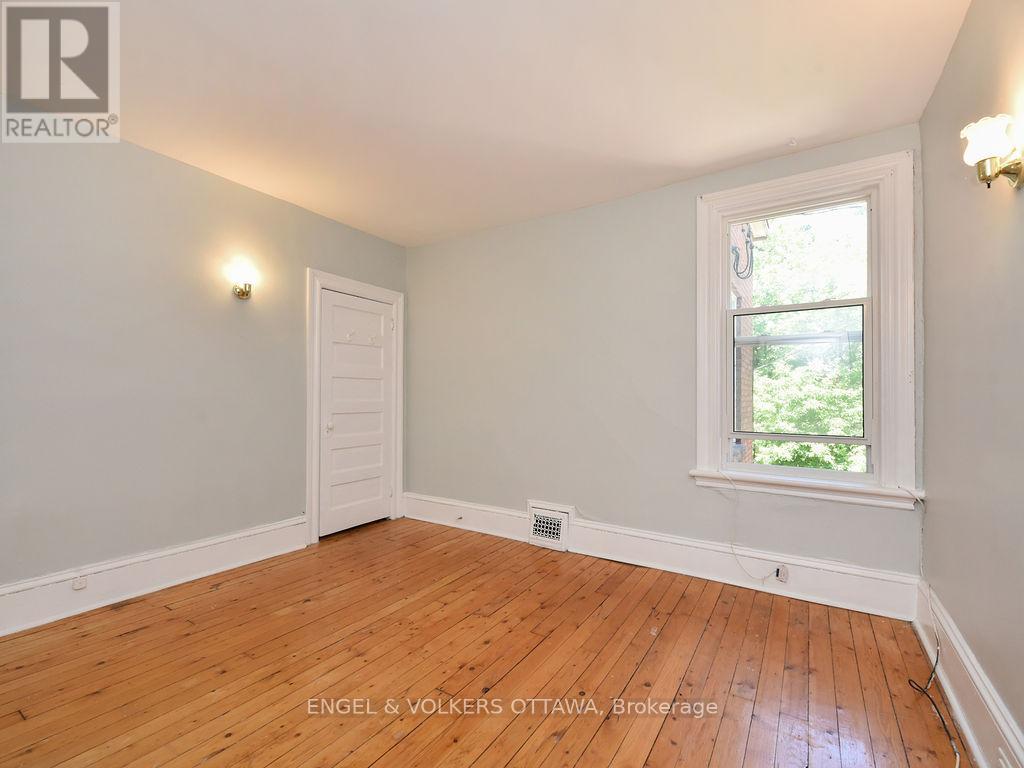 2 - 79 Third Avenue, Ottawa, Ontario  K1S 2J7 - Photo 18 - X12461729