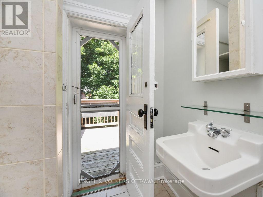 2 - 79 Third Avenue, Ottawa, Ontario  K1S 2J7 - Photo 28 - X12461729