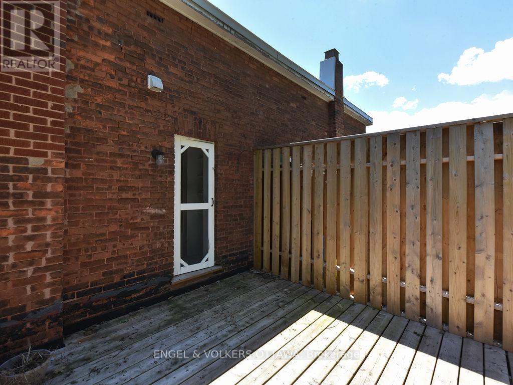 2 - 79 Third Avenue, Ottawa, Ontario  K1S 2J7 - Photo 31 - X12461729