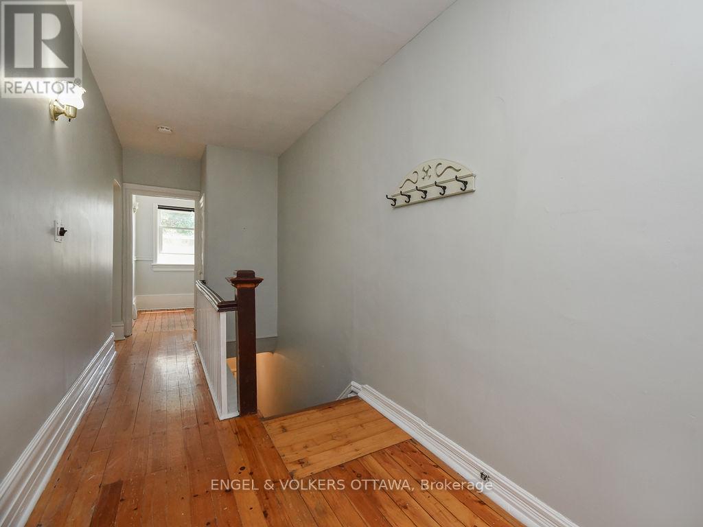 2 - 79 Third Avenue, Ottawa, Ontario  K1S 2J7 - Photo 6 - X12461729
