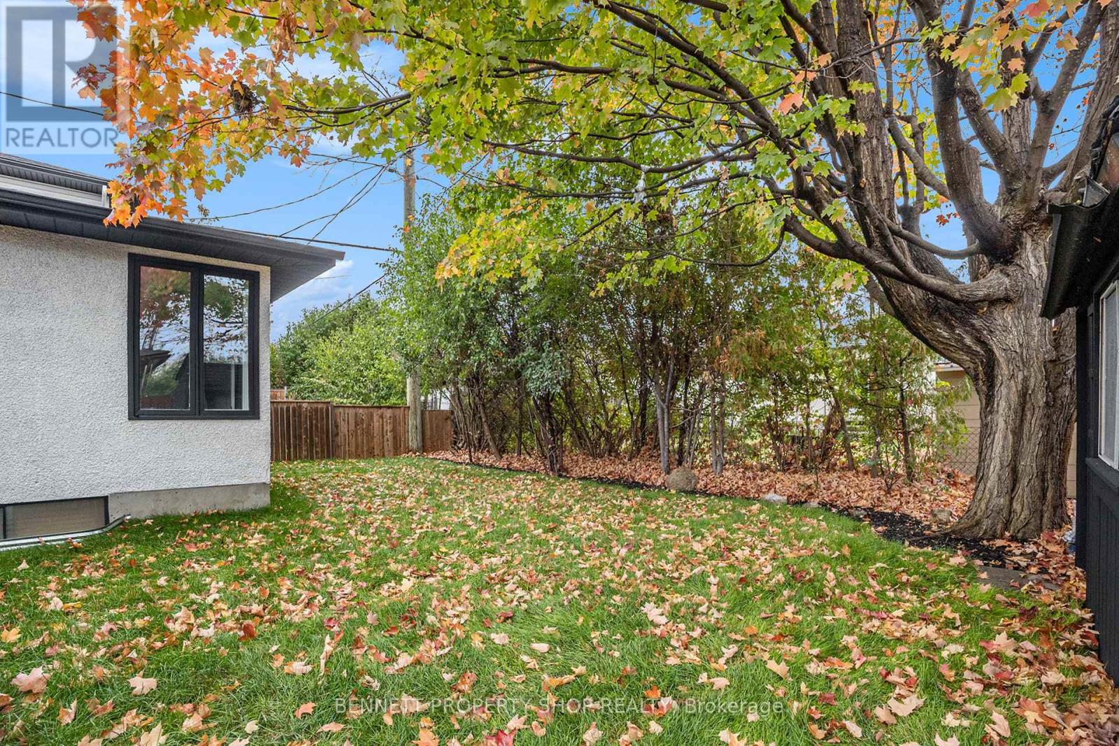 1327 Avenue S Avenue, Ottawa, Ontario  K1G 0C4 - Photo 15 - X12461771