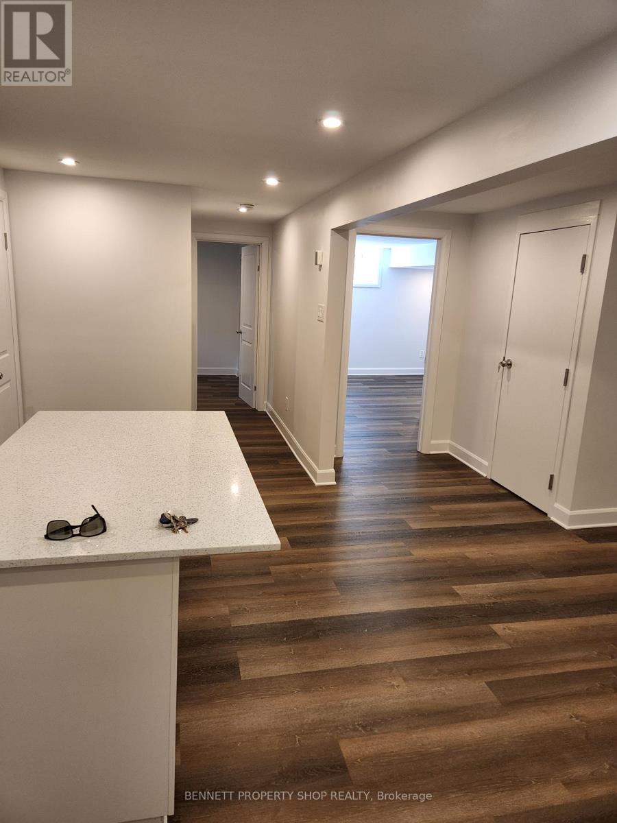 1327 Avenue S Avenue, Ottawa, Ontario  K1G 0C4 - Photo 23 - X12461771
