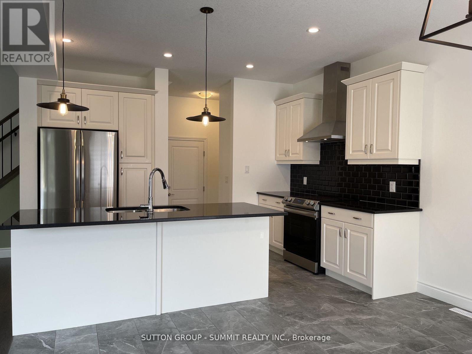 150 Knott Drive, London South, Ontario  L6L 0G6 - Photo 10 - X12461706