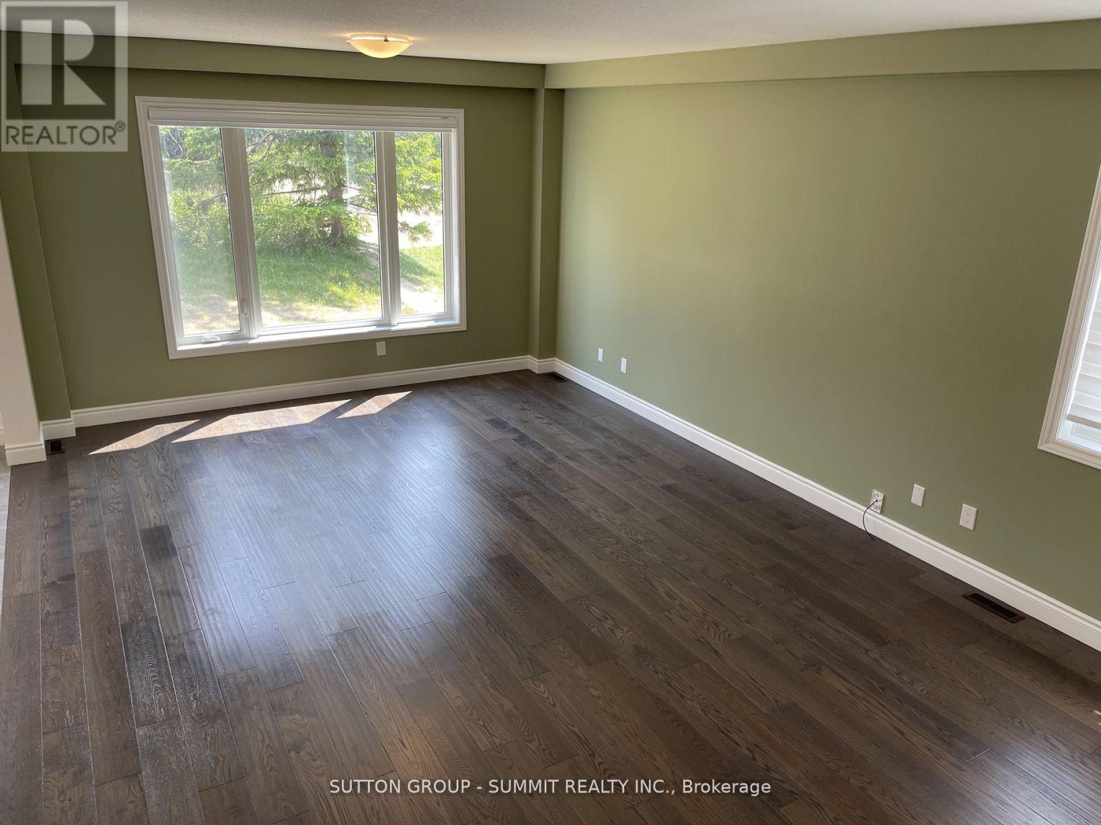 150 Knott Drive, London South, Ontario  L6L 0G6 - Photo 6 - X12461706