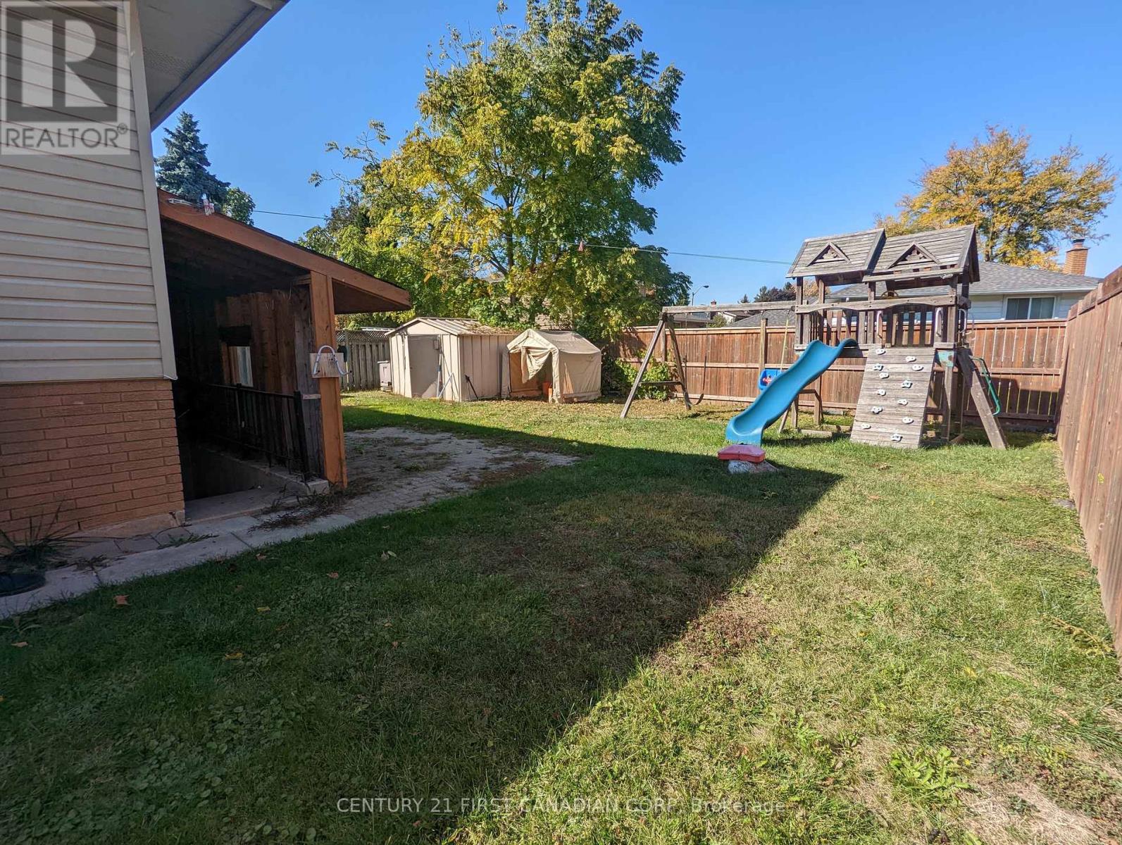 6 Spartan Drive, Brantford, Ontario  N3R 6C7 - Photo 24 - X12461043