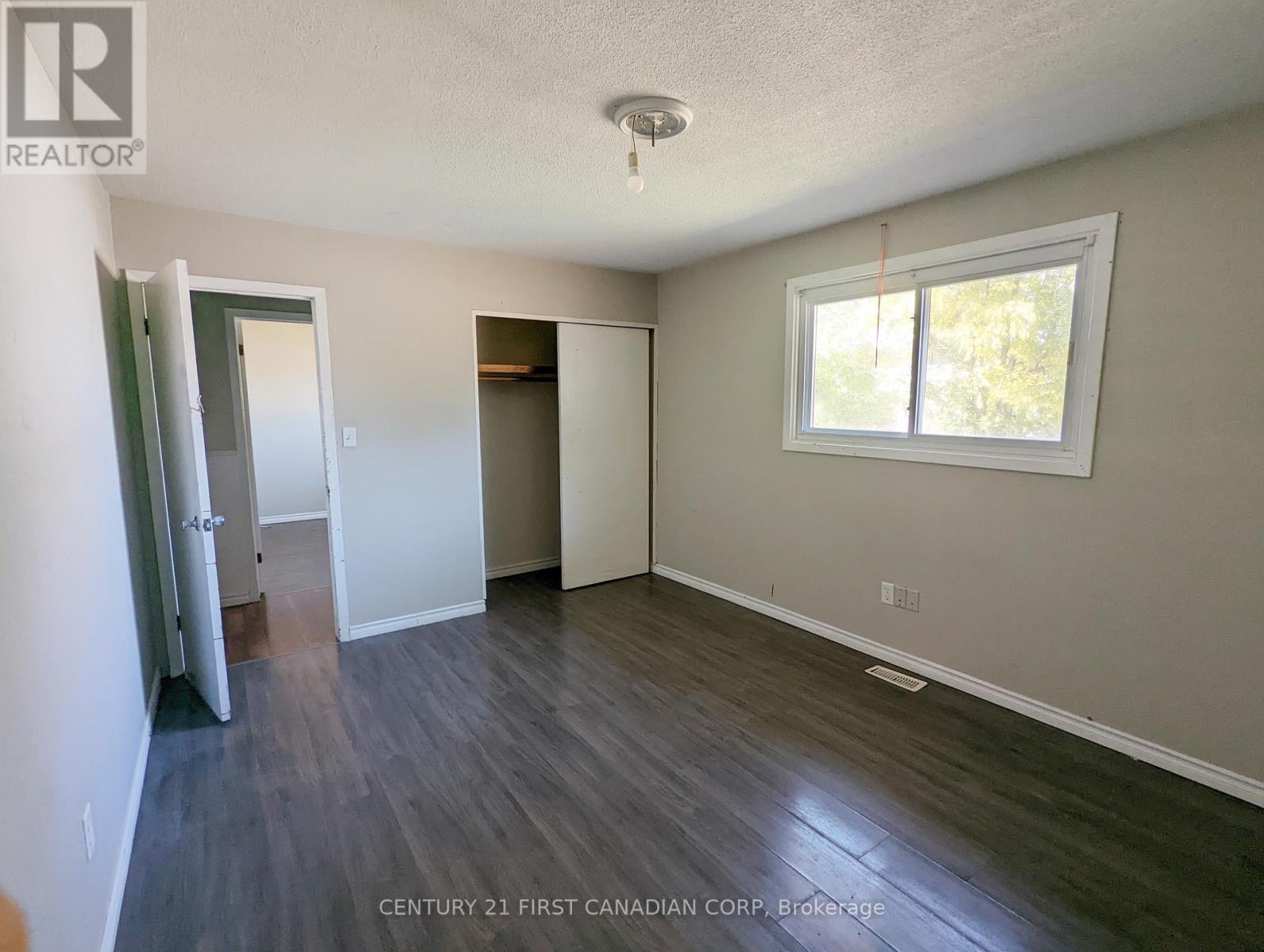 6 Spartan Drive, Brantford, Ontario  N3R 6C7 - Photo 16 - X12461043