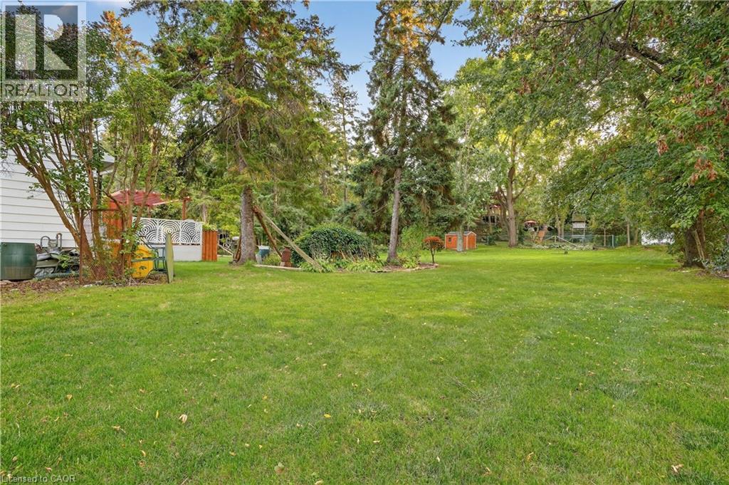 13 Roosevelt Avenue, Waterloo, Ontario  N2L 2N2 - Photo 3 - 40774674