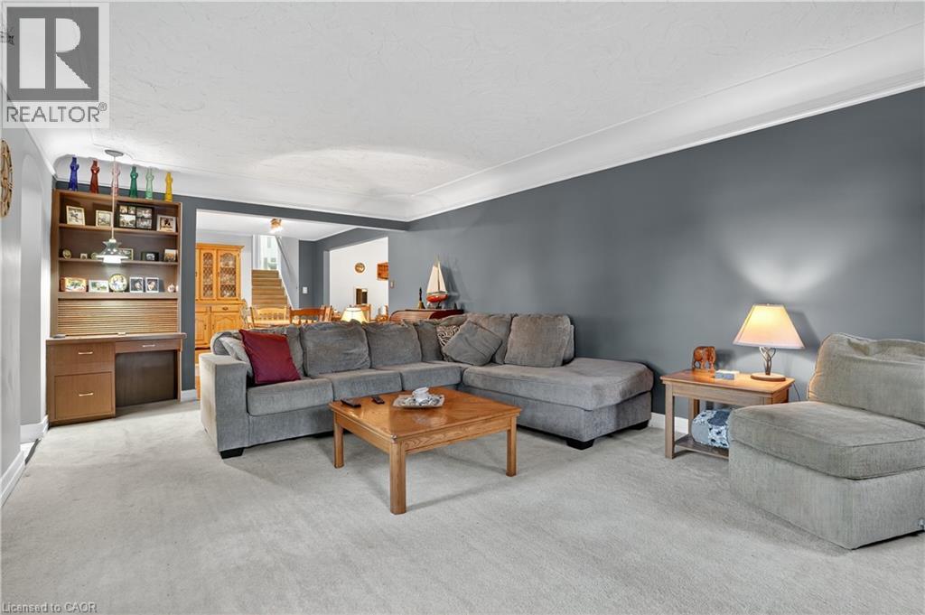 13 Roosevelt Avenue, Waterloo, Ontario  N2L 2N2 - Photo 6 - 40774674