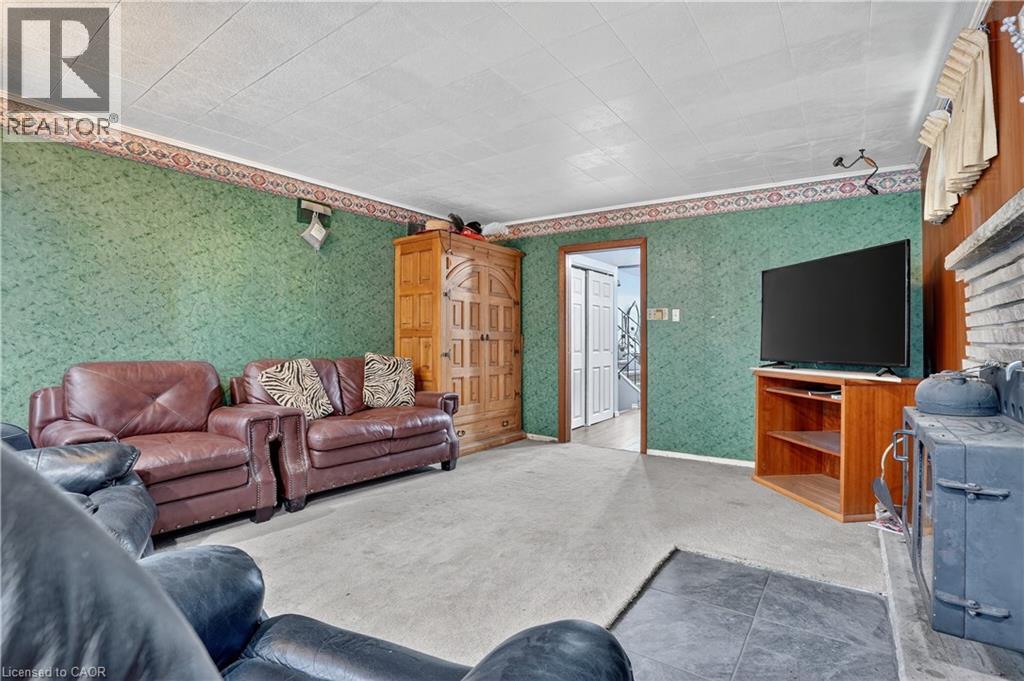 13 Roosevelt Avenue, Waterloo, Ontario  N2L 2N2 - Photo 29 - 40774674