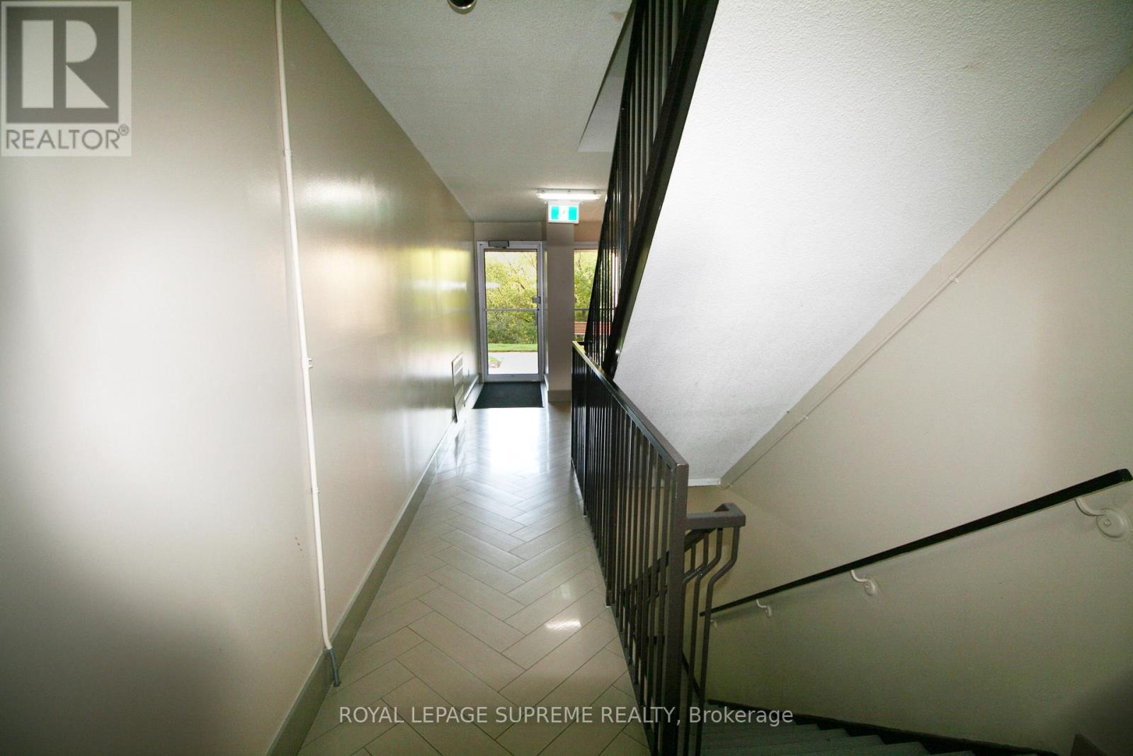 107 - 270 Scarlett Road, Toronto (Rockcliffe-Smythe), Ontario  M6N 4X7 - Photo 45 - W12457945