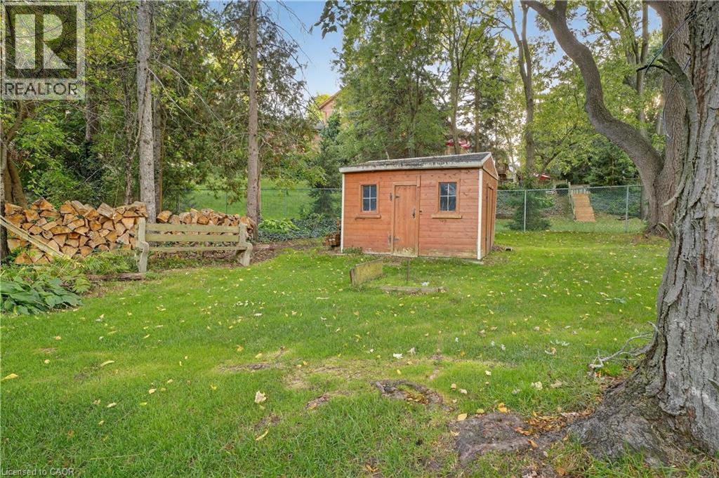 13 Roosevelt Avenue, Waterloo, Ontario  N2L 2N2 - Photo 38 - 40774674