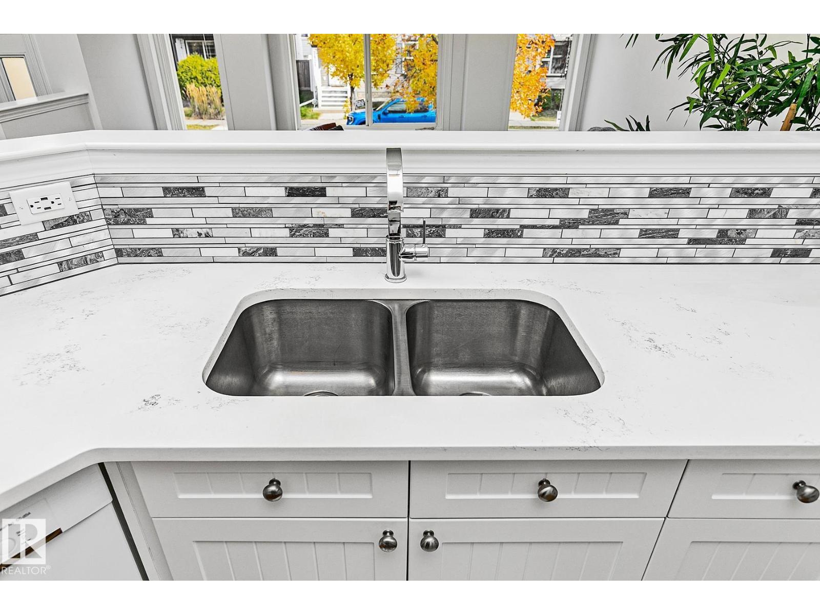 7822 Schmid Pl Nw, Edmonton, Alberta  T6R 0K5 - Photo 16 - E4462055