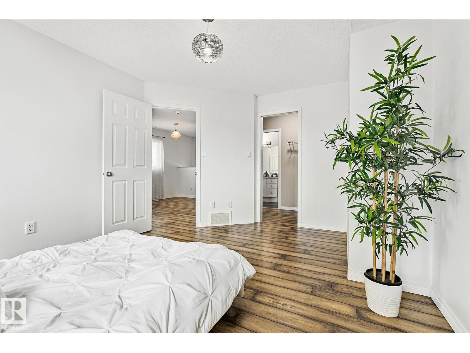 7822 Schmid Pl Nw, Edmonton, Alberta  T6R 0K5 - Photo 28 - E4462055