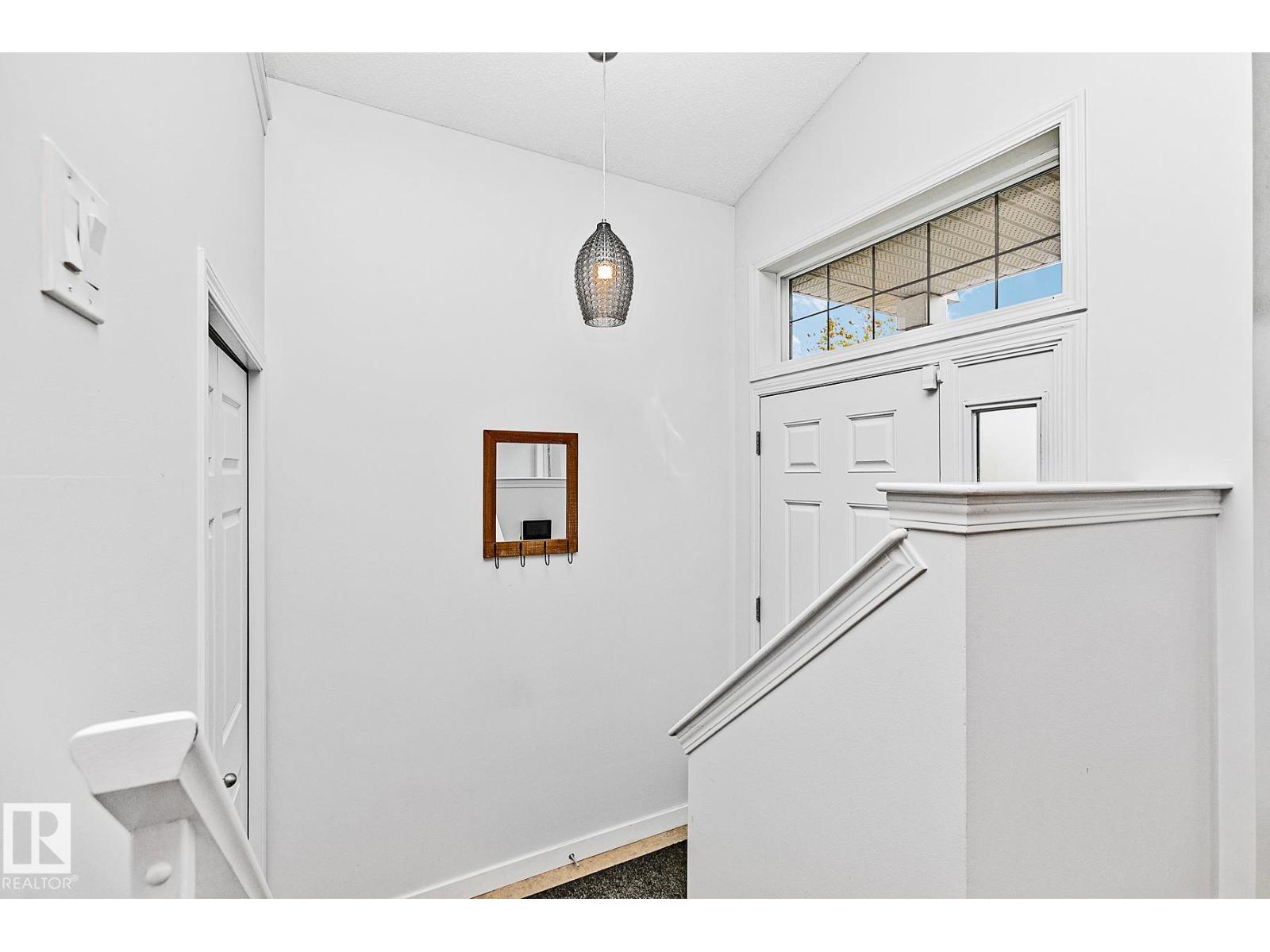 7822 Schmid Pl Nw, Edmonton, Alberta  T6R 0K5 - Photo 4 - E4462055
