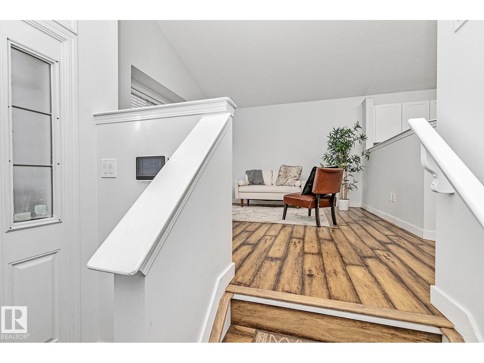 7822 Schmid Pl Nw, Edmonton, Alberta  T6R 0K5 - Photo 6 - E4462055