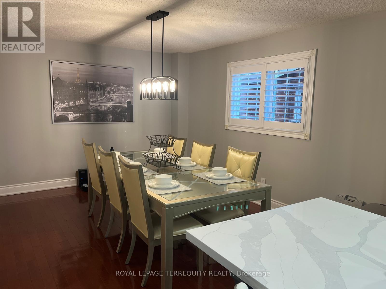 4242 Petersburg Crescent, Mississauga, Ontario  L4Z 2T3 - Photo 12 - W12441329