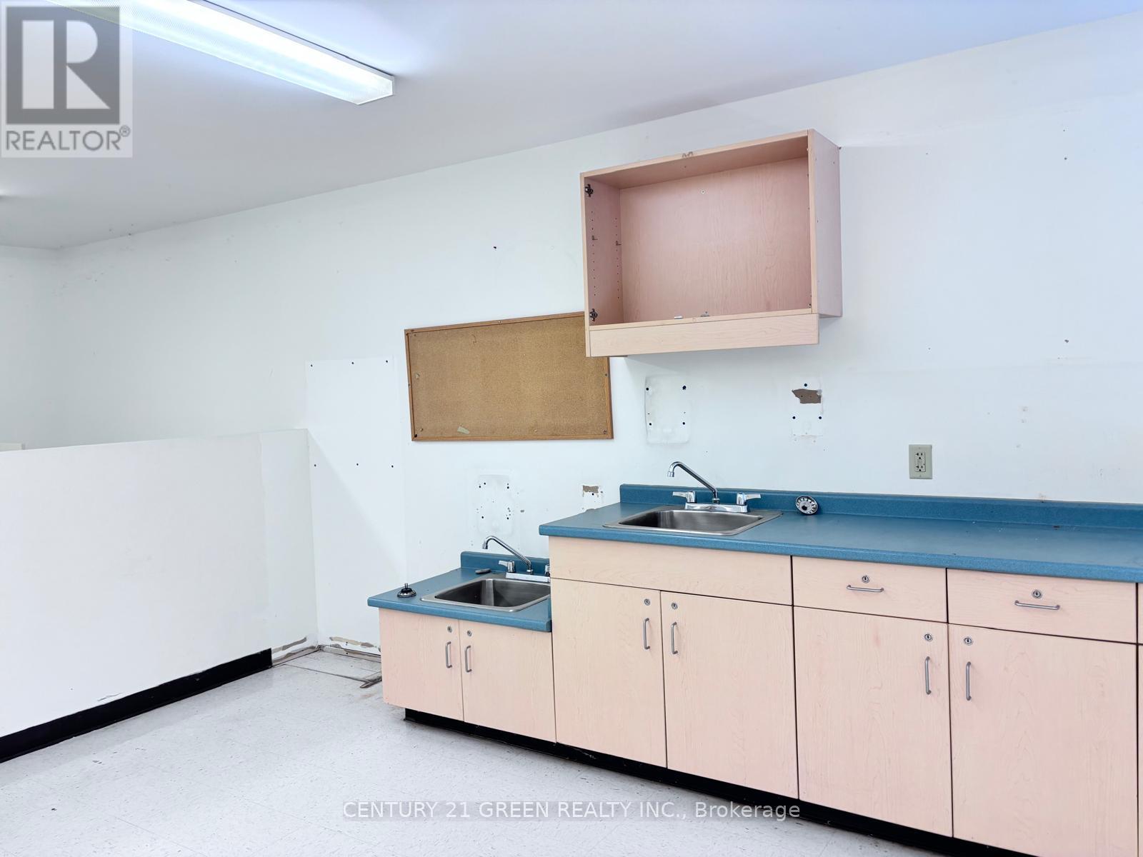 9399 Mcnaughton Line E, Chatham-Kent (Chatham), Ontario  N7M 5J7 - Photo 24 - X12450395