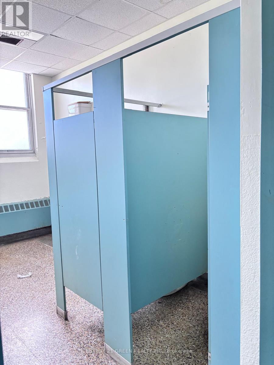 9399 Mcnaughton Line E, Chatham-Kent (Chatham), Ontario  N7M 5J7 - Photo 13 - X12450395