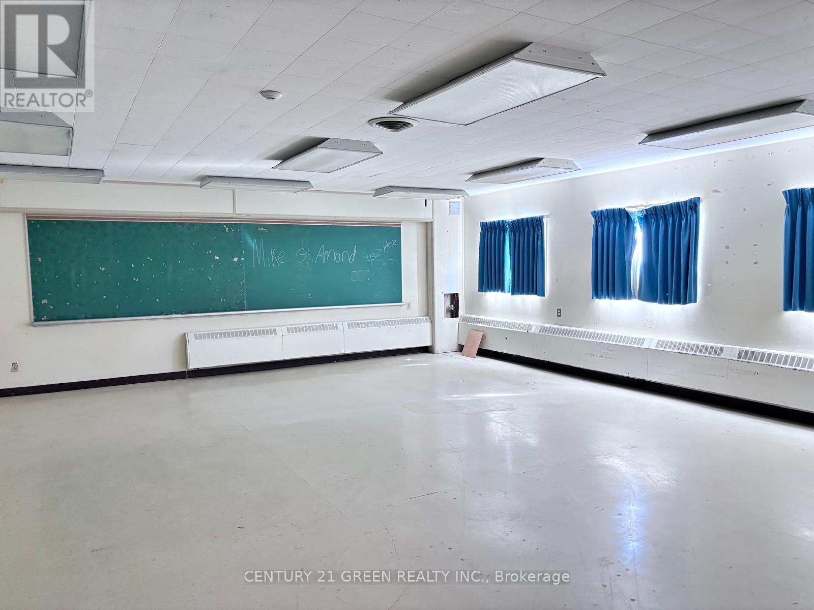 9399 Mcnaughton Line E, Chatham-Kent (Chatham), Ontario  N7M 5J7 - Photo 20 - X12450395