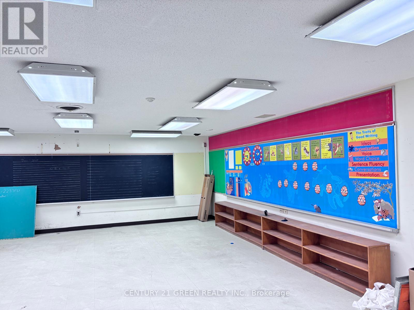 9399 Mcnaughton Line E, Chatham-Kent (Chatham), Ontario  N7M 5J7 - Photo 18 - X12450395