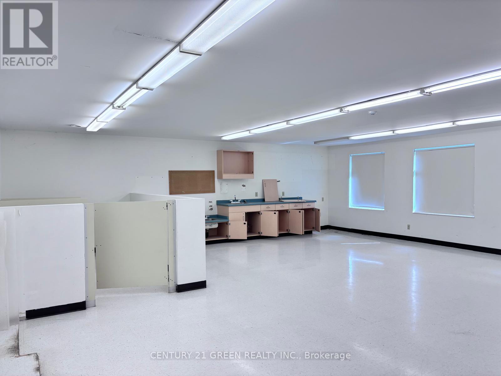 9399 Mcnaughton Line E, Chatham-Kent (Chatham), Ontario  N7M 5J7 - Photo 25 - X12450395