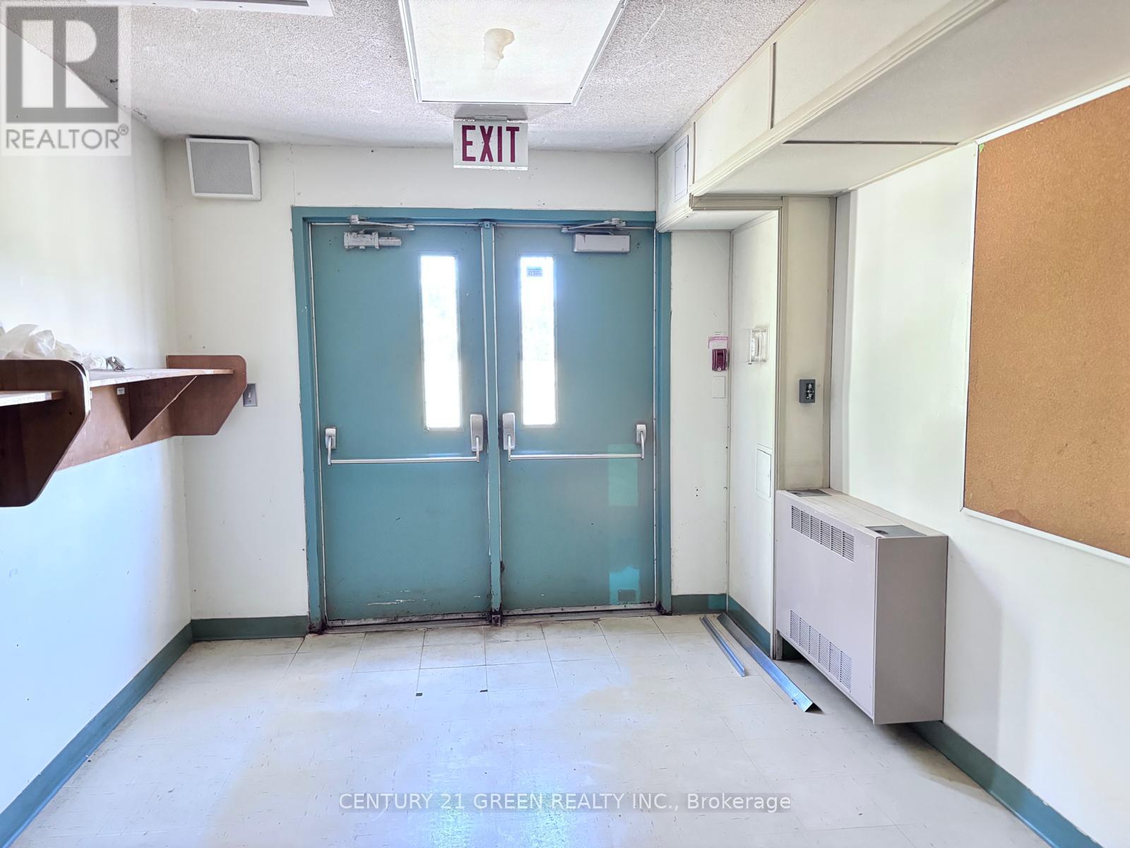 9399 Mcnaughton Line E, Chatham-Kent (Chatham), Ontario  N7M 5J7 - Photo 27 - X12450395