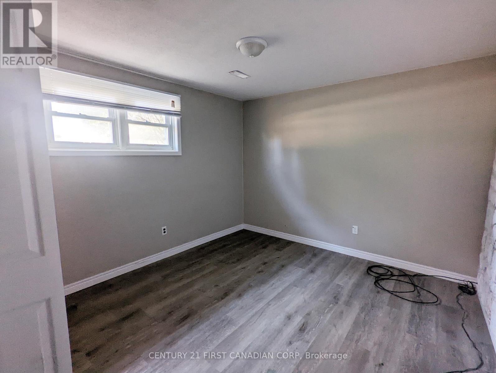 6 Spartan Drive, Brantford, Ontario  N3R 6C7 - Photo 13 - X12461043