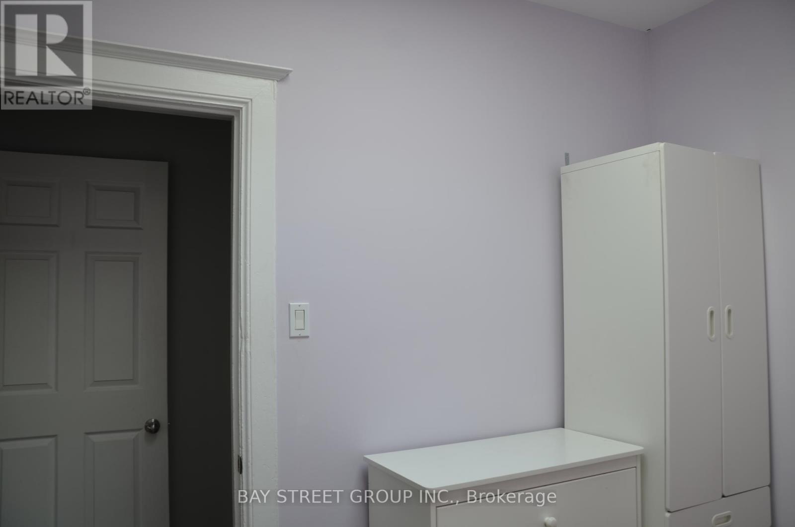 1915a Queen Street E, Toronto, Ontario  M4E 1H3 - Photo 11 - E12461738