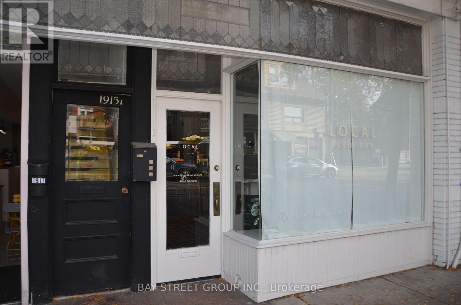 1915a Queen Street E, Toronto, Ontario  M4E 1H3 - Photo 2 - E12461738