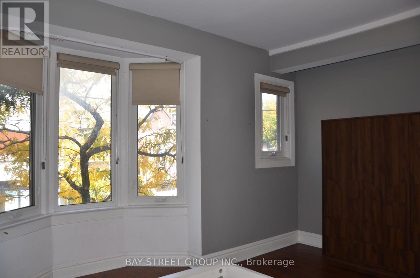 1915a Queen Street E, Toronto, Ontario  M4E 1H3 - Photo 8 - E12461738