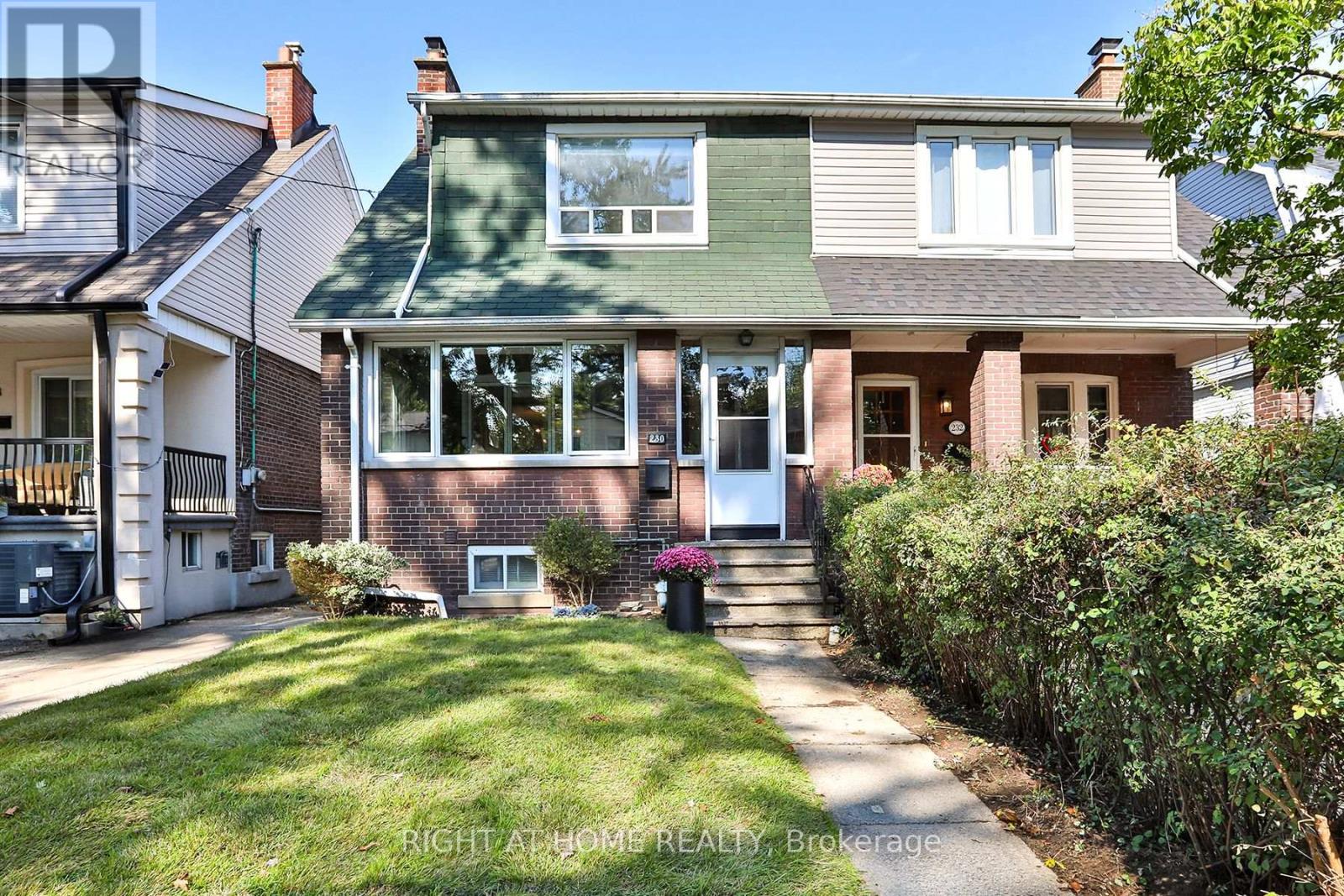 230 MILVERTON BOULEVARD, Toronto, Ontario