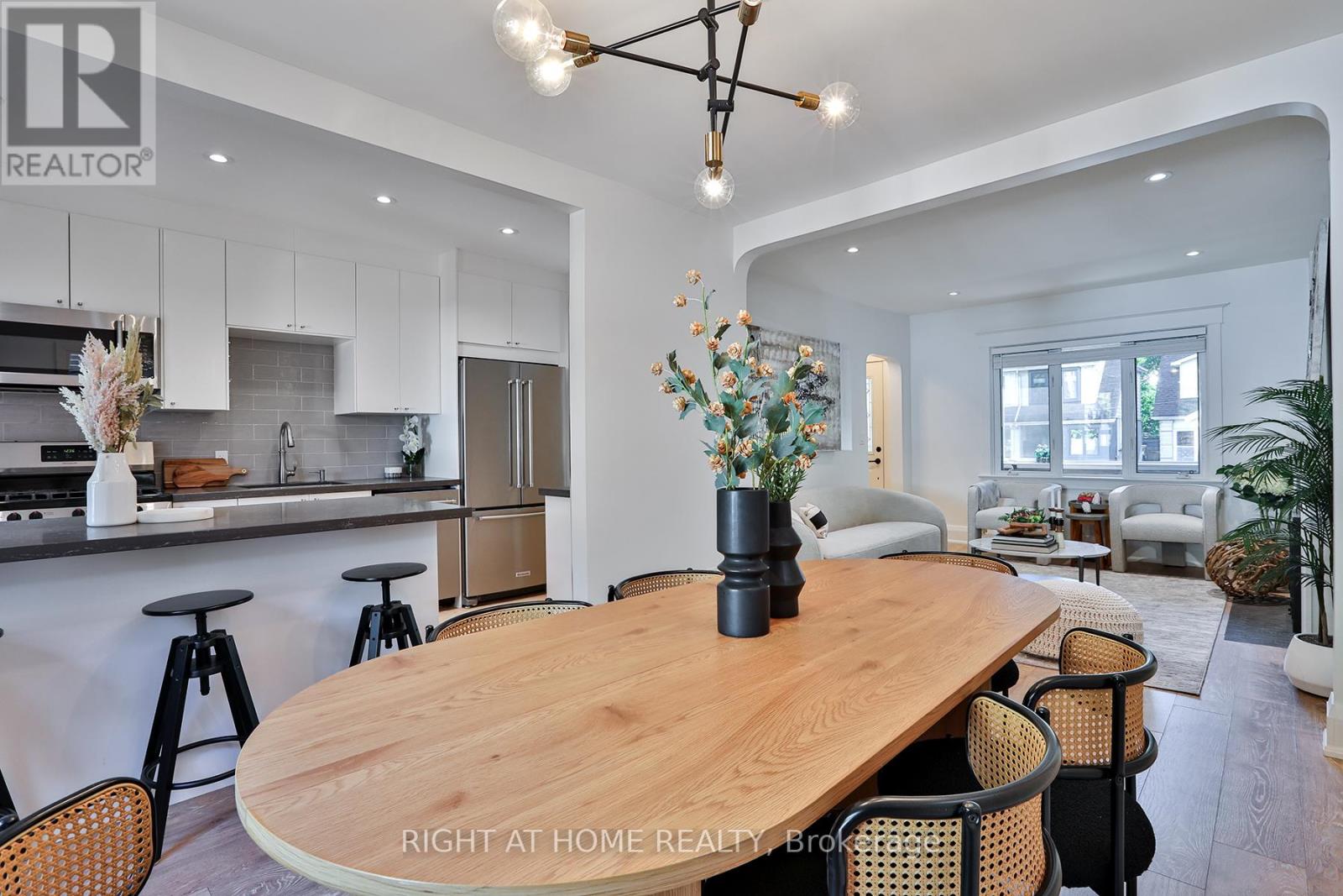 230 Milverton Boulevard, Toronto, Ontario  M4J 1V5 - Photo 10 - E12461748